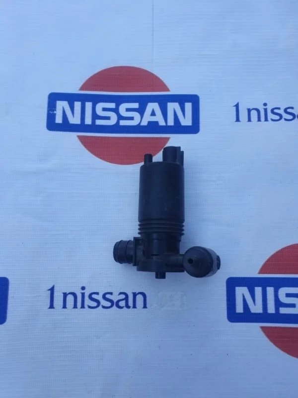 Насос омывателя Nissan X Trail 2014 - 289204CM0A T32 QR25DE, передний