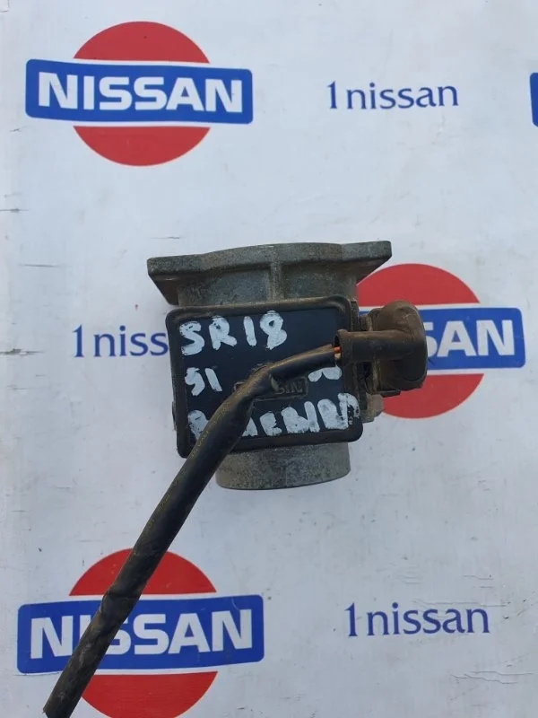 Дроссельная заслонка "Nissan 2268053J00, передняя