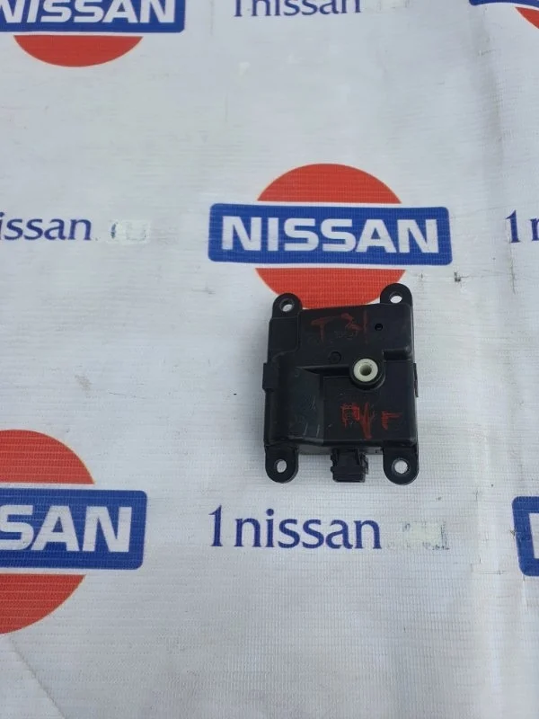Сервопривод заслонок печки Nissan X Trail 2007-2014 27731AL500 T31 QR25, передний