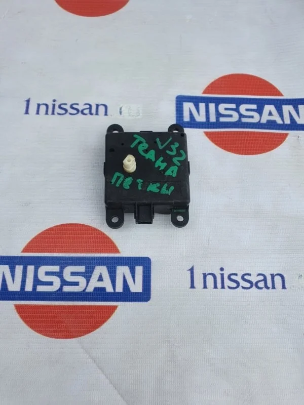 Сервопривод заслонок печки Nissan Teana 2008-2013 27732AL610 J32 VQ25DE, передний