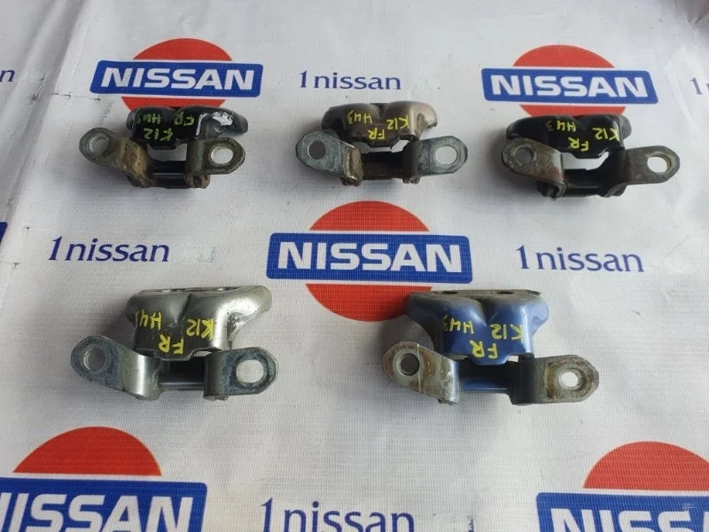 Петля двери Nissan Micra 2002-2010 80420BU030 K12 CR12- CR14, передняя правая