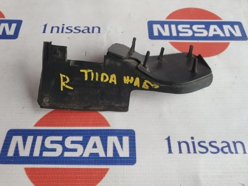 Накладка крыла Nissan Tiida 2006-2013 66894EL000 C11 HR16DE, передняя правая