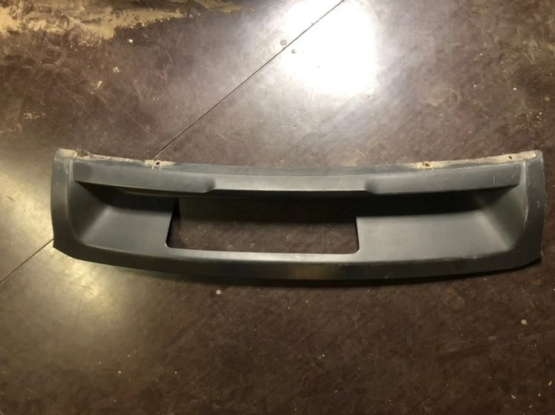 Накладка бампера Porsche Cayenne 2012