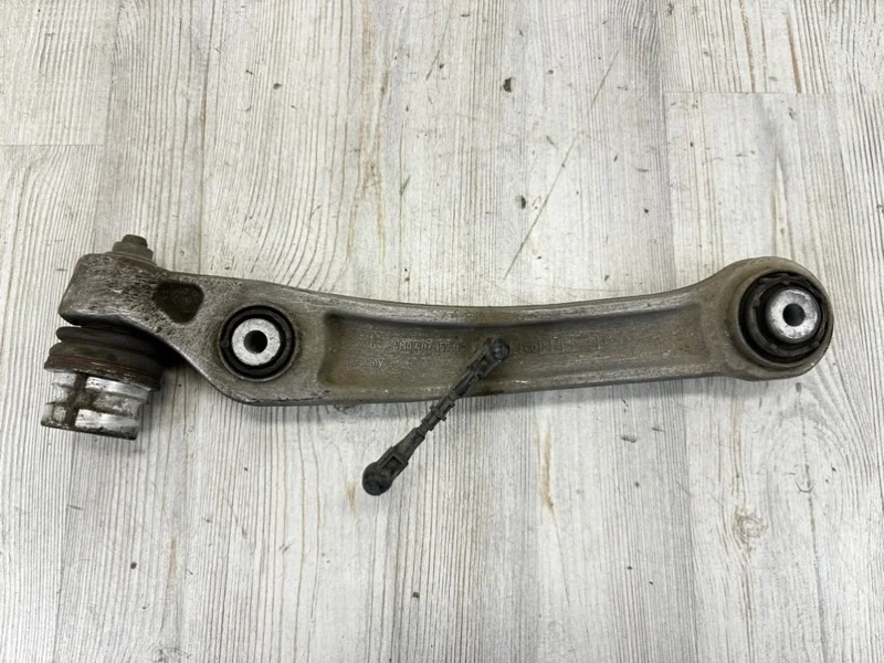 Рычаг подвески опорный Audi Q7 2015- 4M