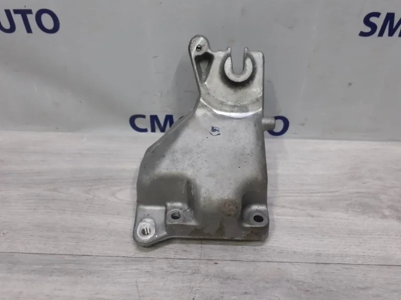 Кронштейн ДВС Mercedes-Benz Glk A2722231004 X204, левый