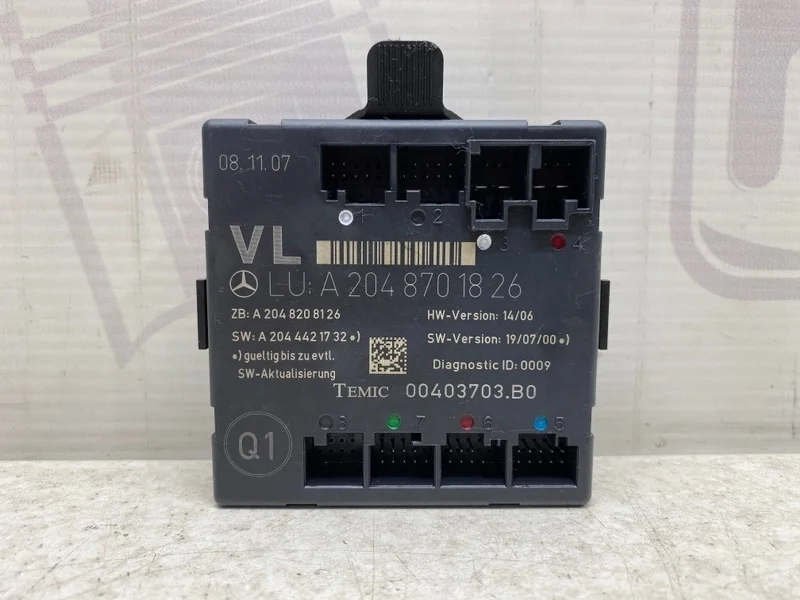 Блок управления передней левой двери Mercedes-benz 2007 W204