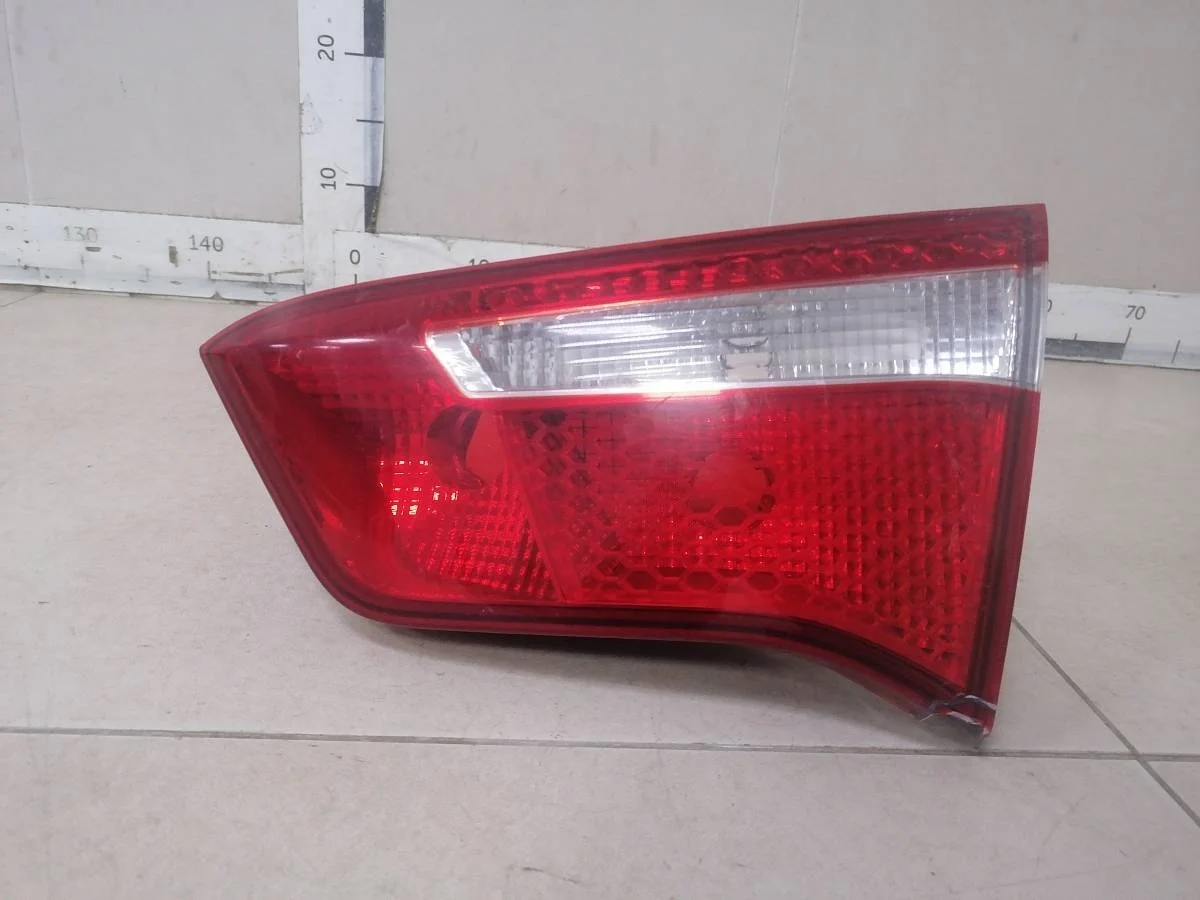 Фонарь задний внутренний правый Kia Rio 3 UB 2011-2017