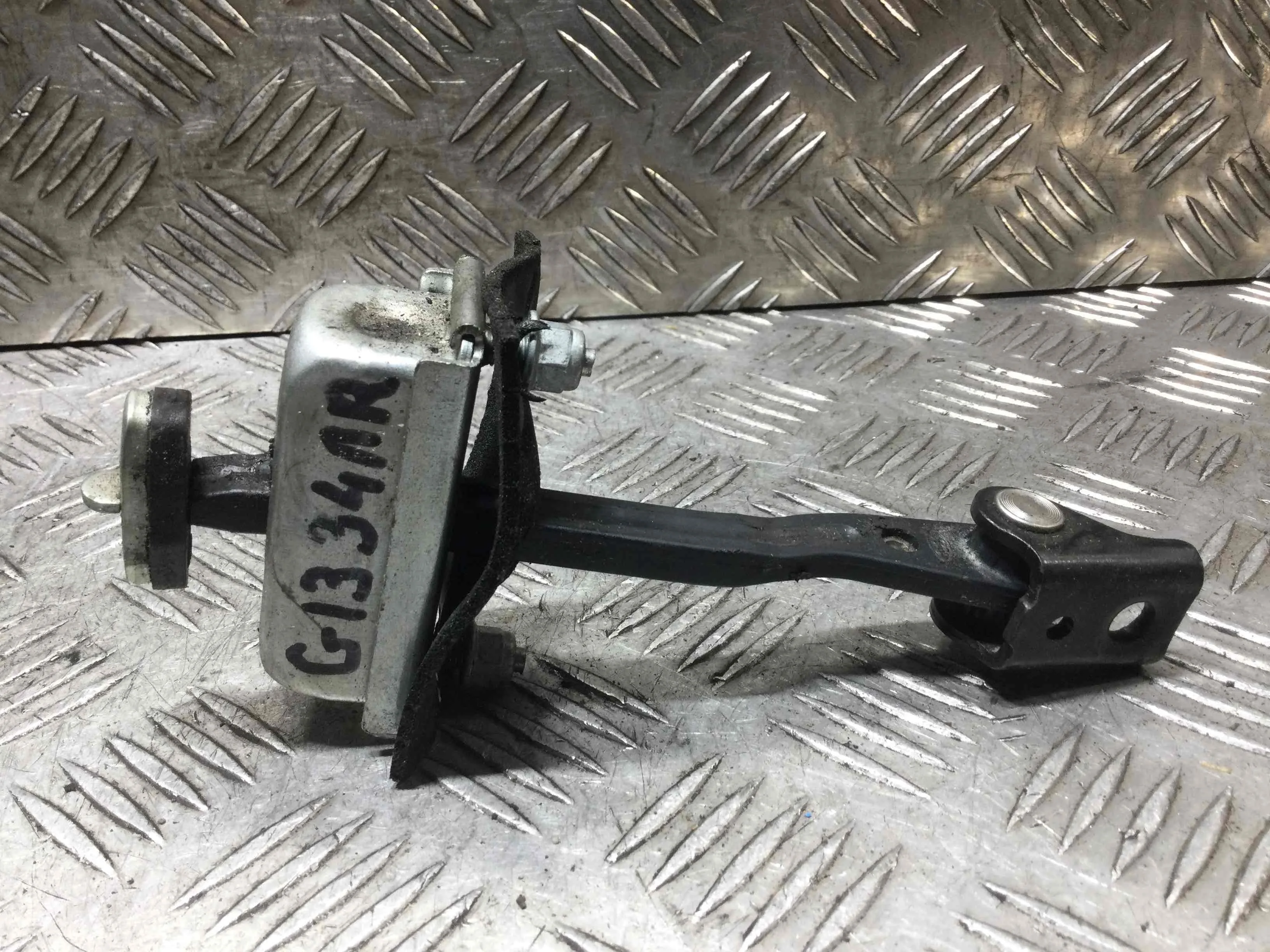 Ограничитель открывания двери передней Ford Focus 2 поколение (2005-2008) дизель 1.6 TDCi Механика Универсал