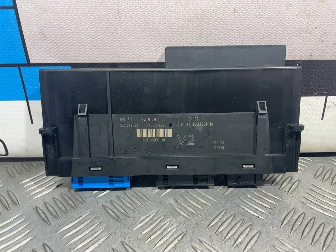 [Б/У] Блок комфорта BMW F10 F12 F13 F11 F07 F06 [Код: 00387106 ]