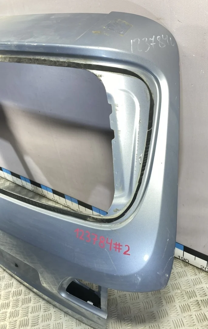 [Б/У] Дверь багажника MB W245 B-Klasse 05-11 - ржавчина нижней части, вмятинка [Незначительные дефекты] [Код: 00351596 ]