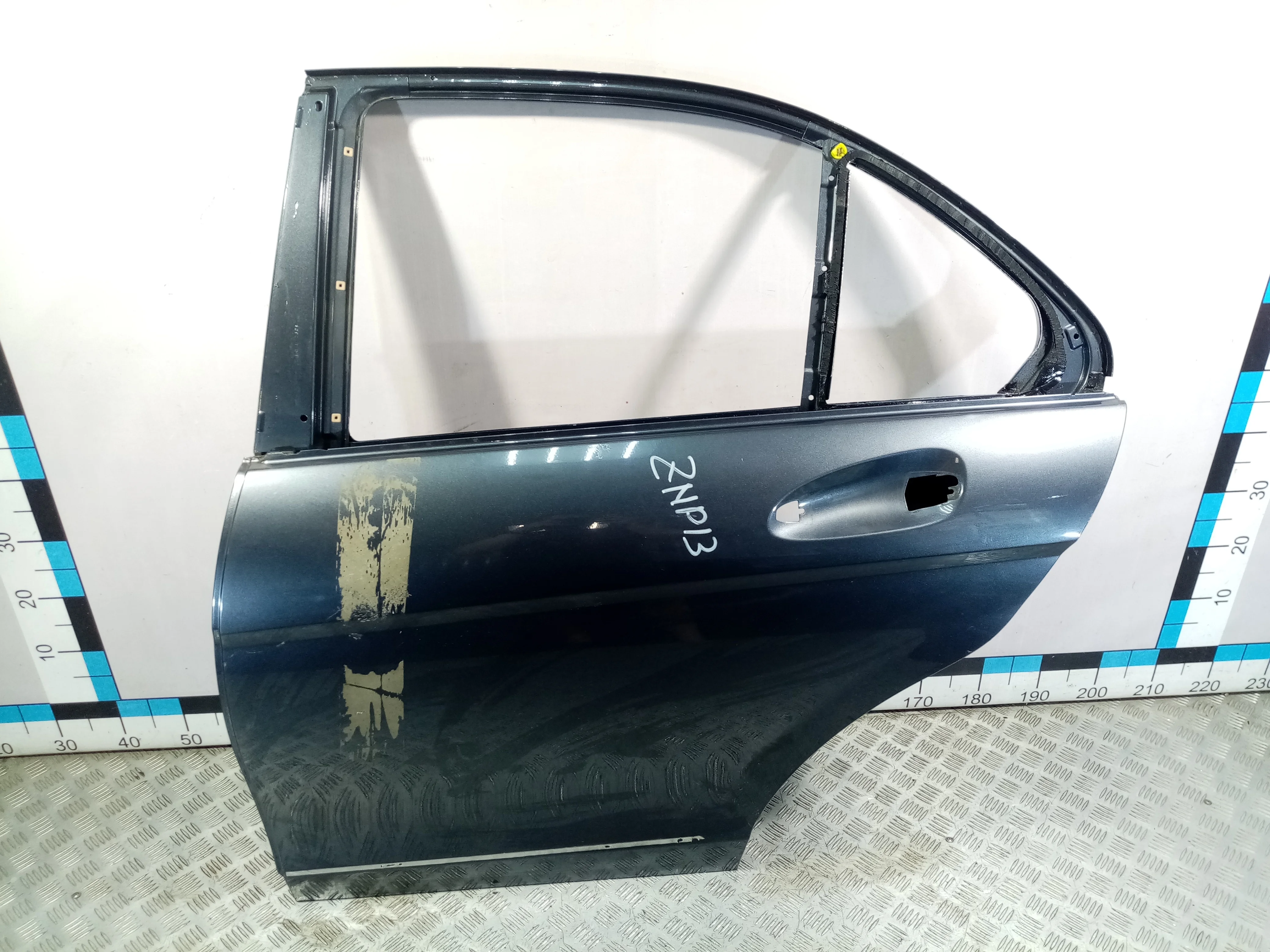 [Б/У] Дверь задняя левая Mercedes W204 [Код: 00446501 ]