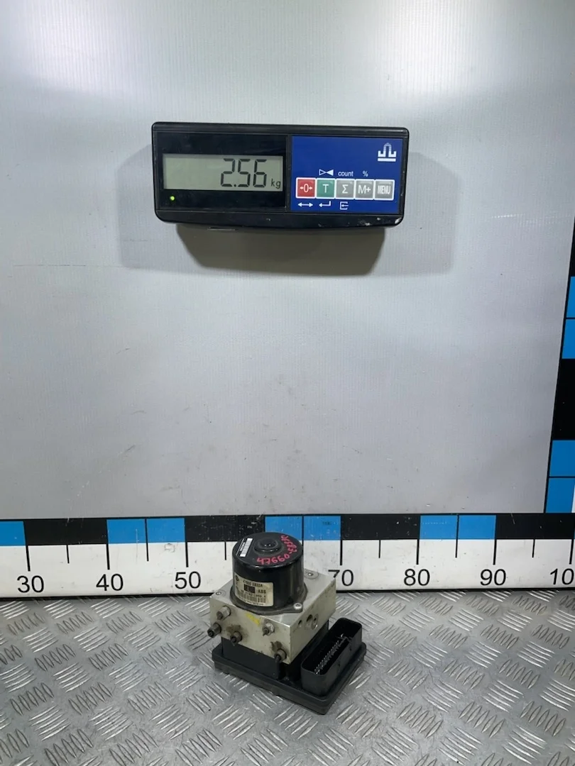 [Б/У] Блок ABS насос Nissan Navara D40 05-2015 [Код: 00332888 ]