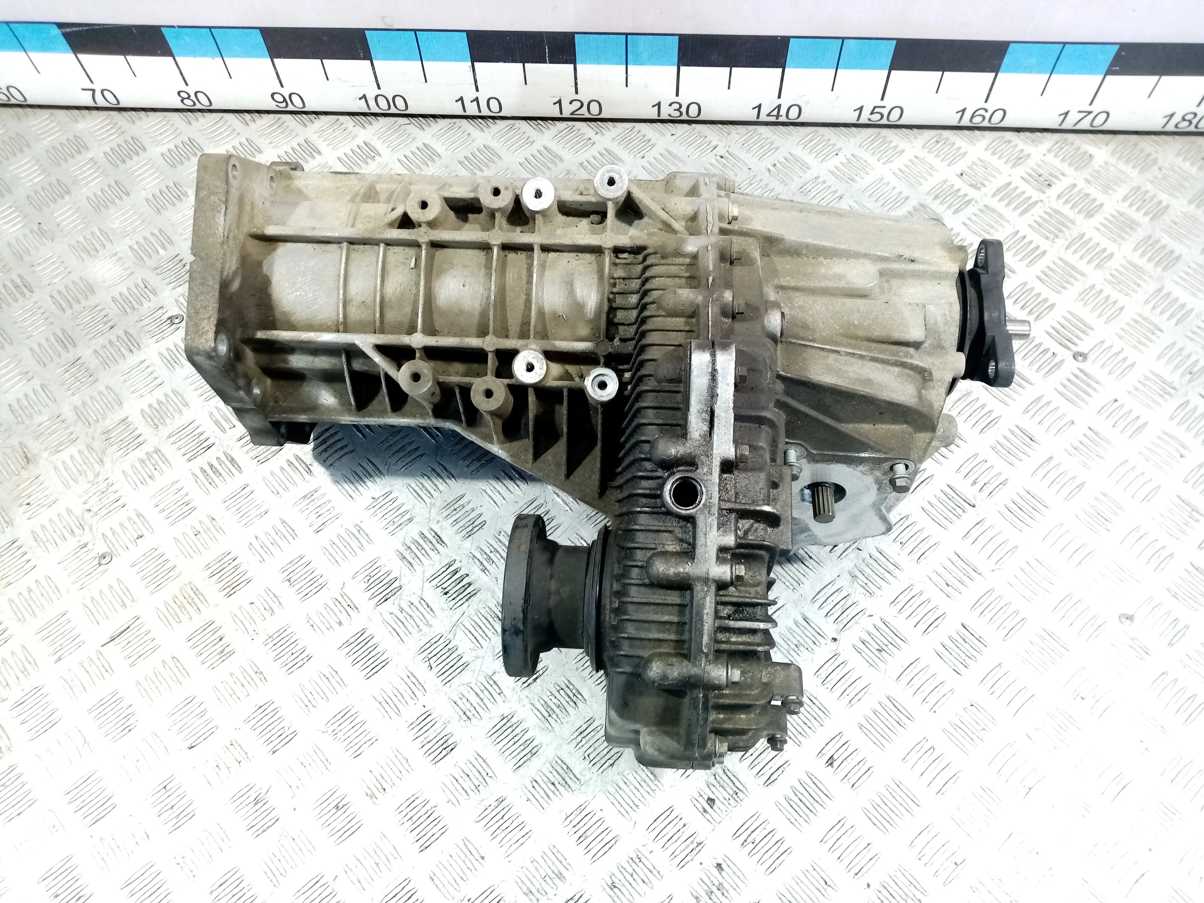 [Б/У] Коробка раздаточная VW Touareg - Без моторчика [Код: 00459841 ]