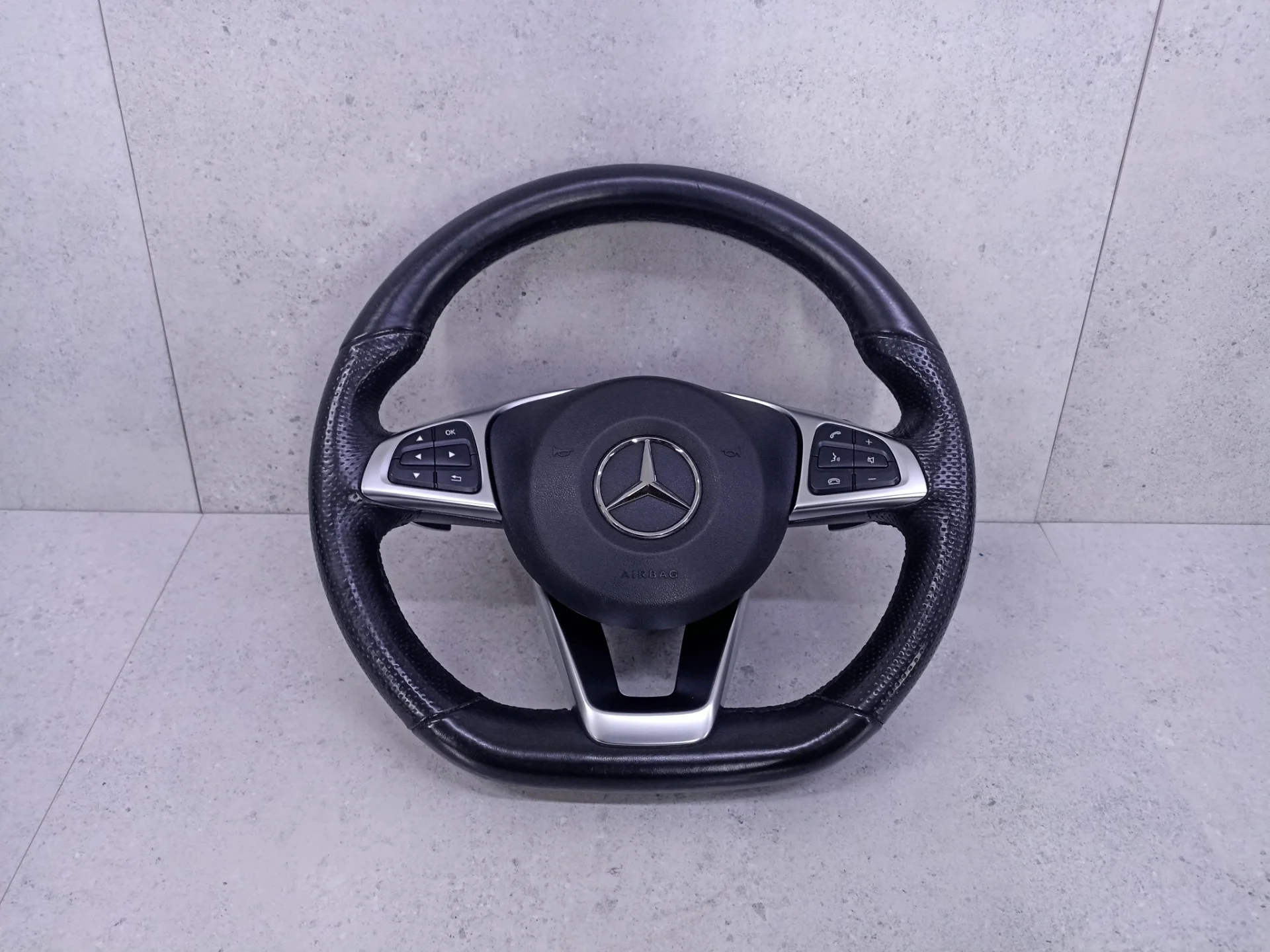 Руль Mercedes-Benz GLE W166 2018 A0008609500