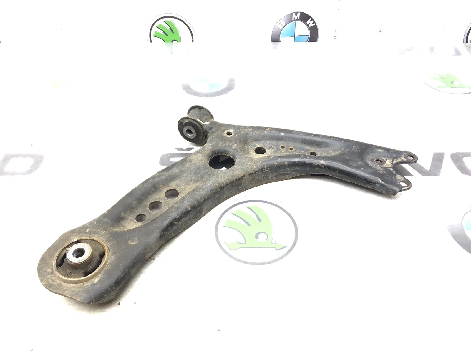 Рычаг подвески Skoda Octavia 2016 5Q0407152L A7 (5E) 1.6 CXXB, передний правый