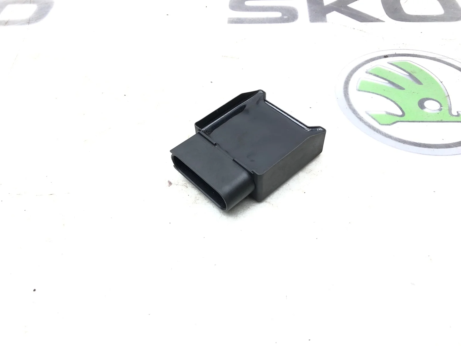 Реле бензонасоса Skoda Octavia 2015 5Q0906093A A7 (5E) 1.2 CYVB