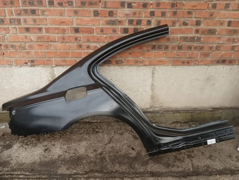 Крыло заднее правое Bmw 7-Series F02