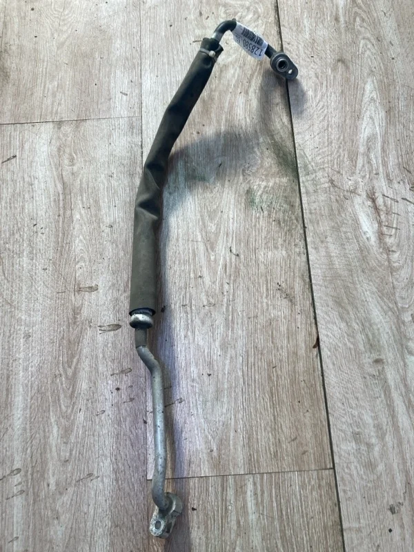 Трубка кондиционера Toyota Land Cruiser 2018 8871160820 URJ202 4.5 1VD-FTV
