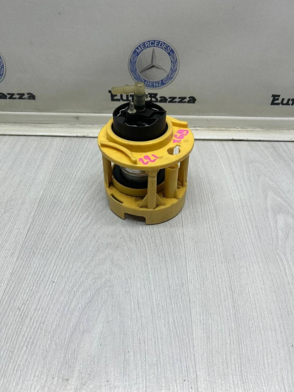 Топливный насос Mercedes W221