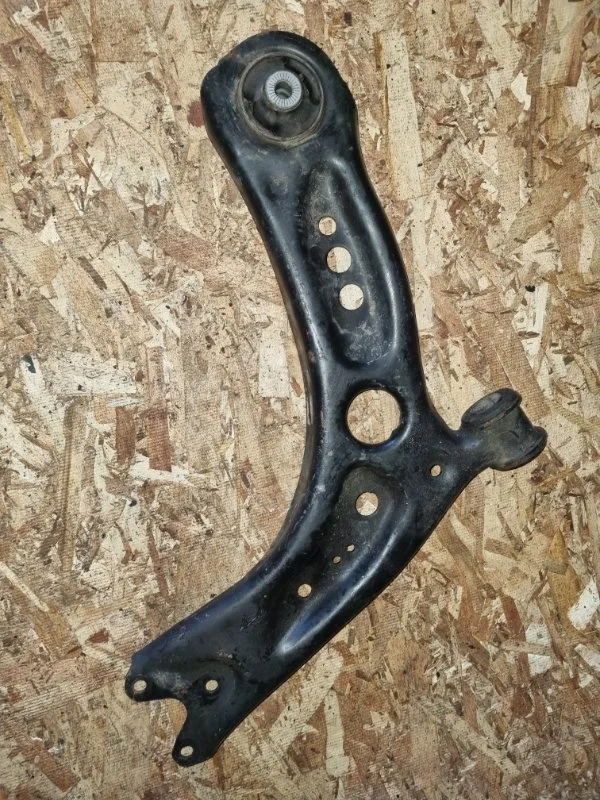 Рычаг подвески Audi A3 2014 8VA