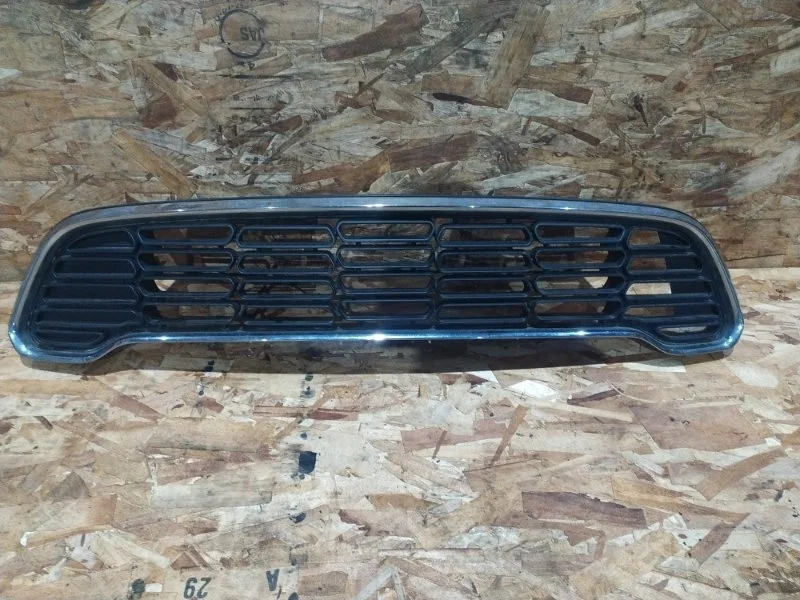Решетка радиатора MINI Countryman 2011 R60