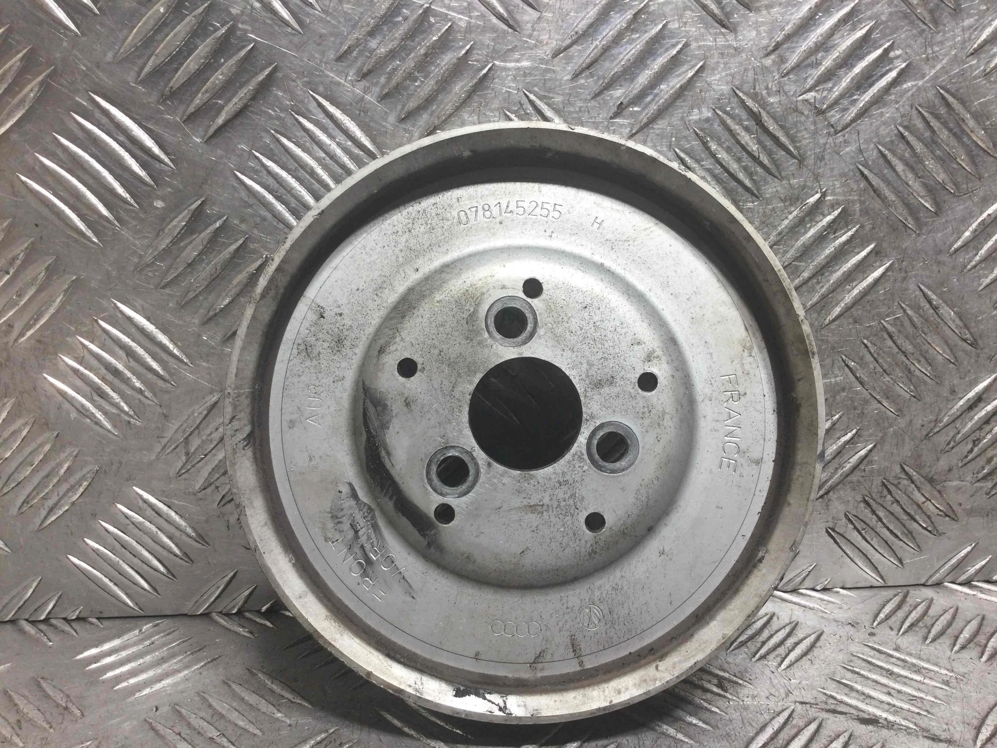 Шкив Audi A4 B6 (2000-2005) бензин 2.4 i Вариатор Х/б