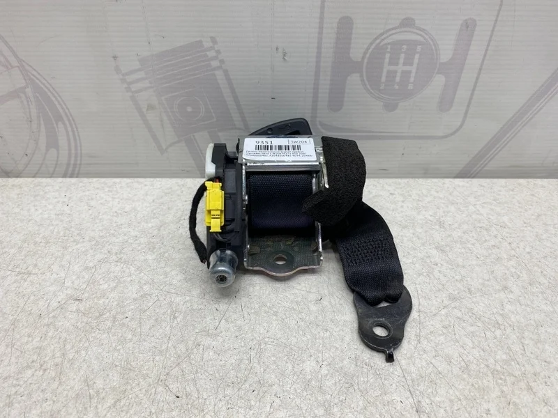 Ремень безопасности задний правый Mercedes-benz 2007 W204