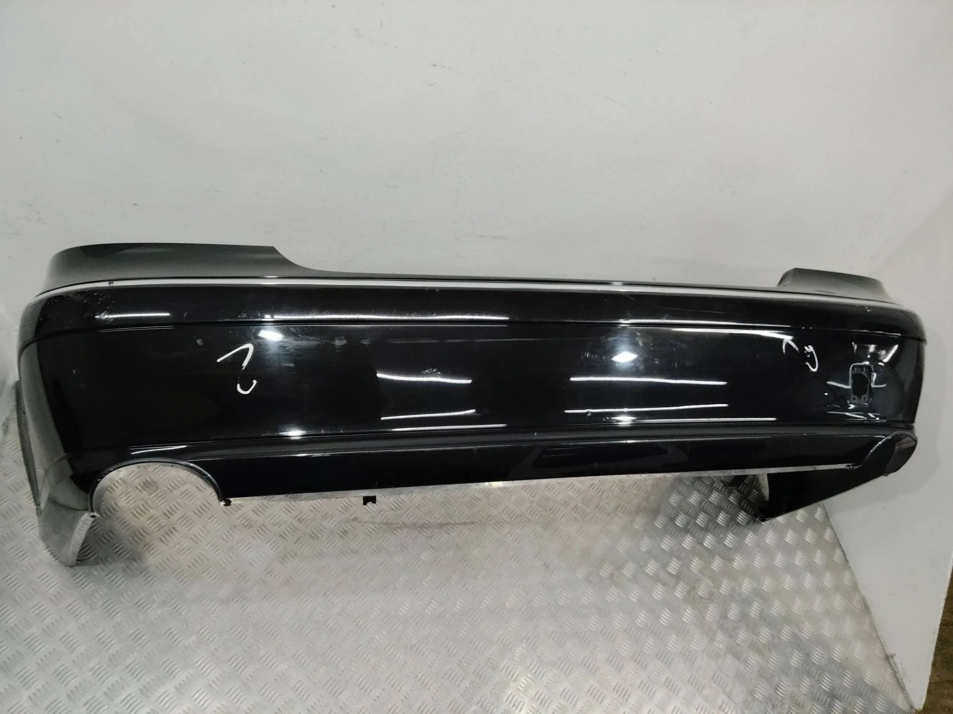 бампер задний Mercedes-Benz E W211