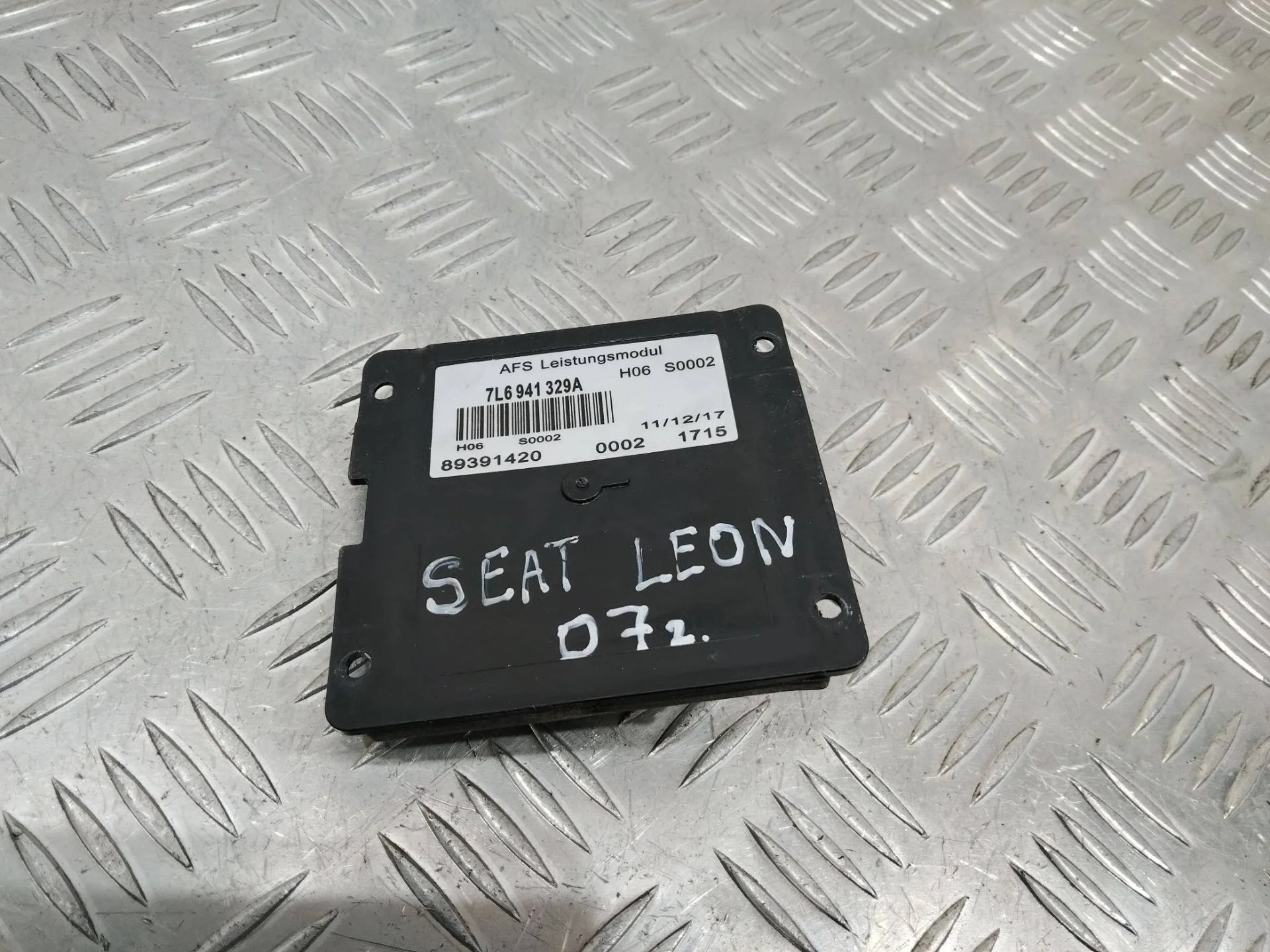 блок розжига ксенона SEAT Leon 2 поколение
