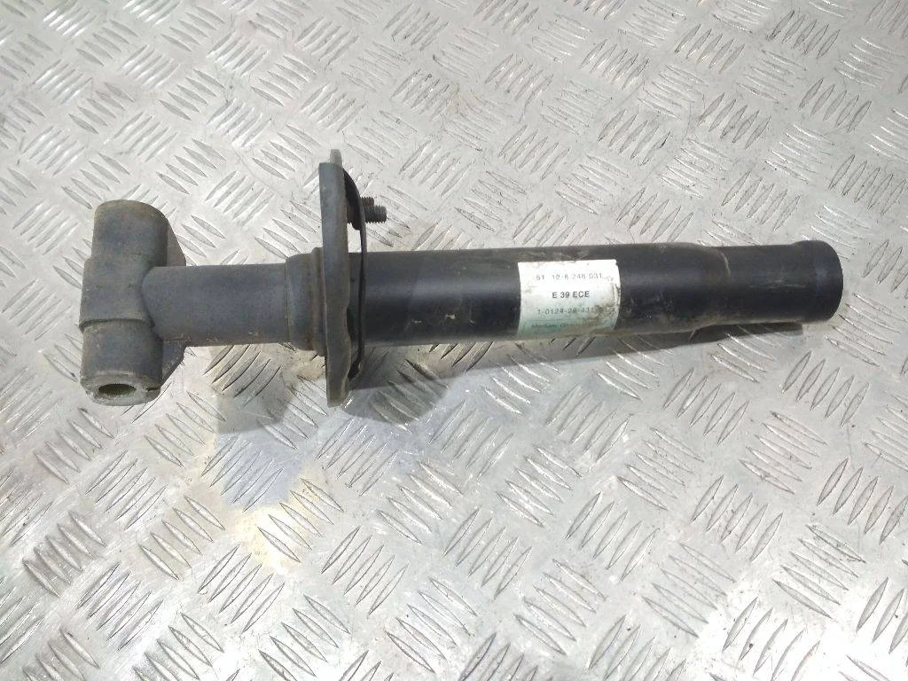 отбойник заднего бампера BMW 5 E39