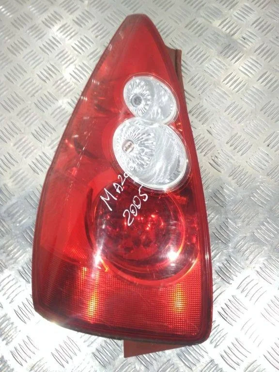 фонарь задний левый Mazda 5 1 поколение
