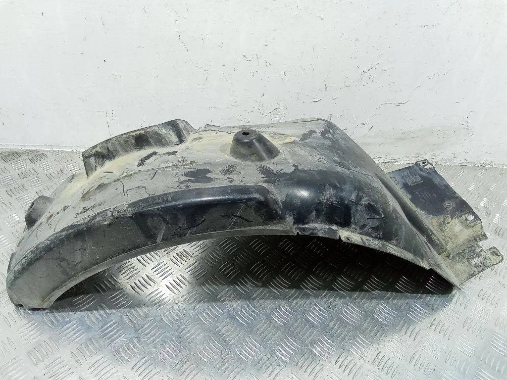 подкрылок передний левый BMW 1 F20/F21