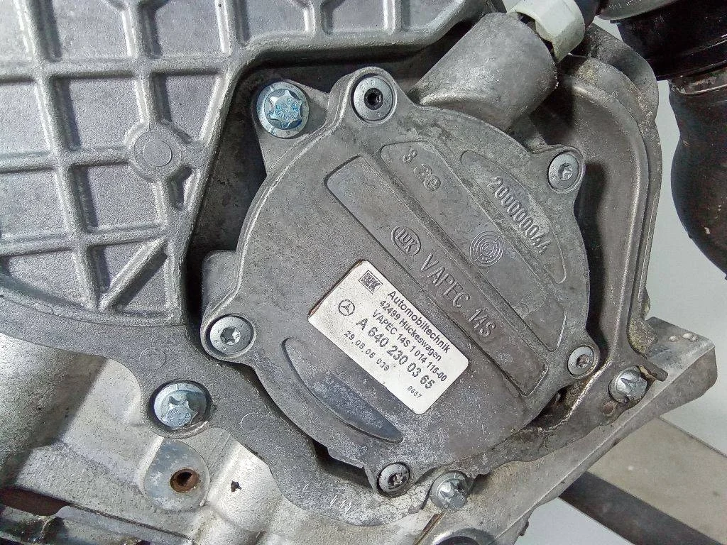 вакуумный насос Mercedes-Benz B W245
