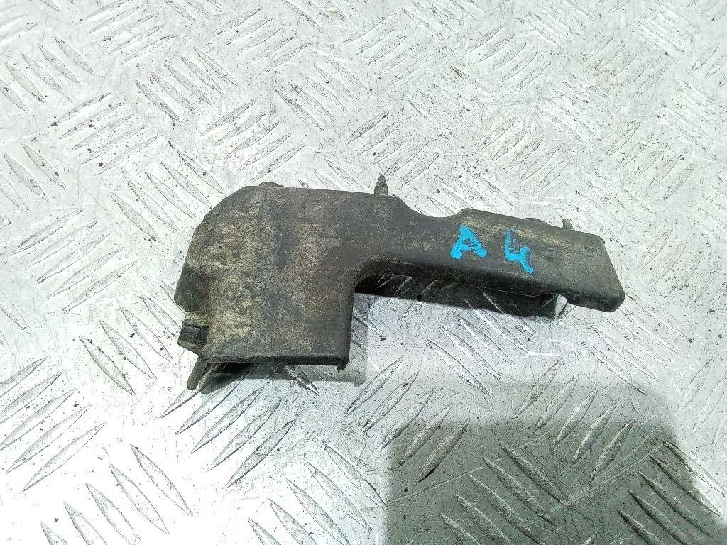 крепление переднего бампера Audi A4 B5 [рестайлинг]