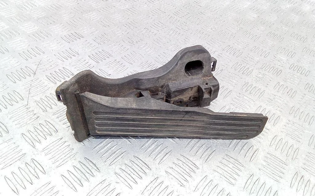 педаль газа Volkswagen Jetta 5 поколение