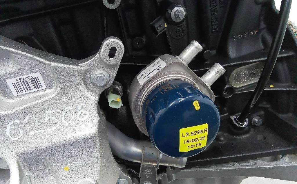 теплообменник масляного фильтра Renault Duster 2 поколение
