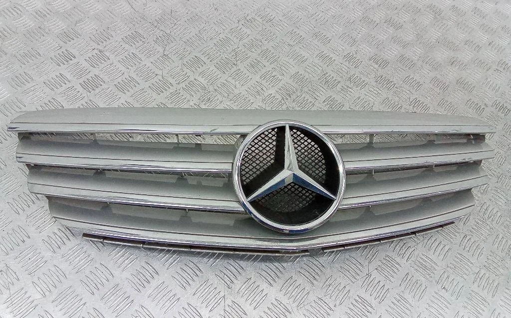 решетка радиатора Mercedes-Benz A W169