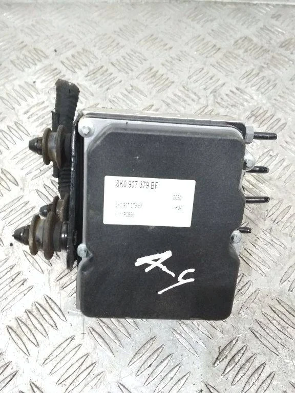 блок ABS Audi A4 B8