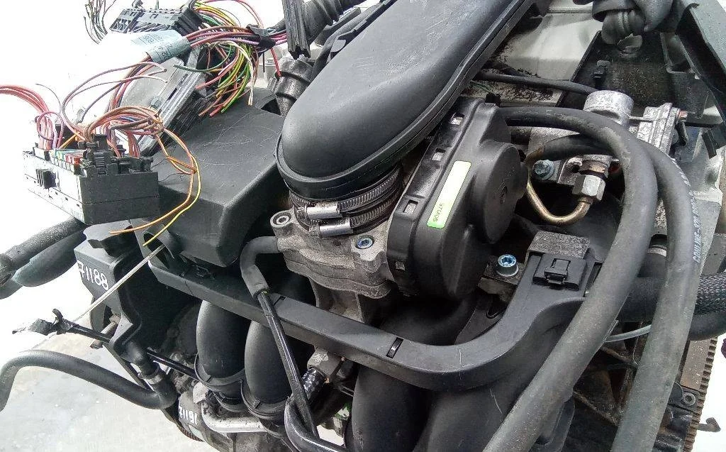 дроссельная заслонка Mercedes-Benz C W202