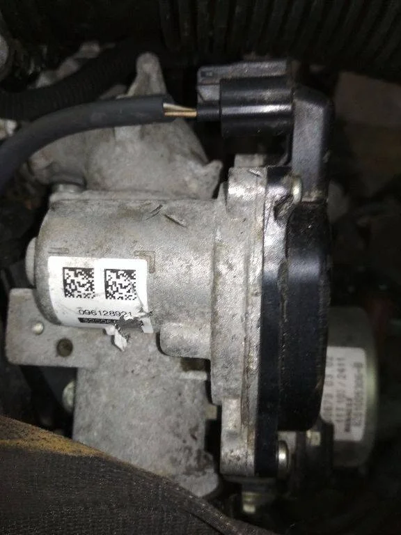 дроссельная заслонка Renault Duster 1 поколение