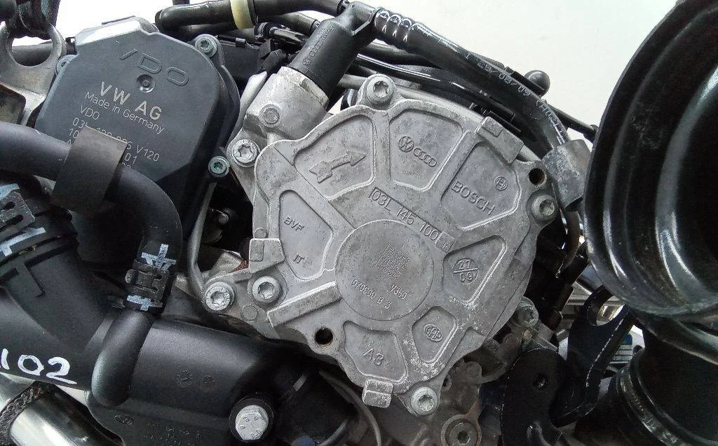 вакуумный насос Volkswagen Passat B6