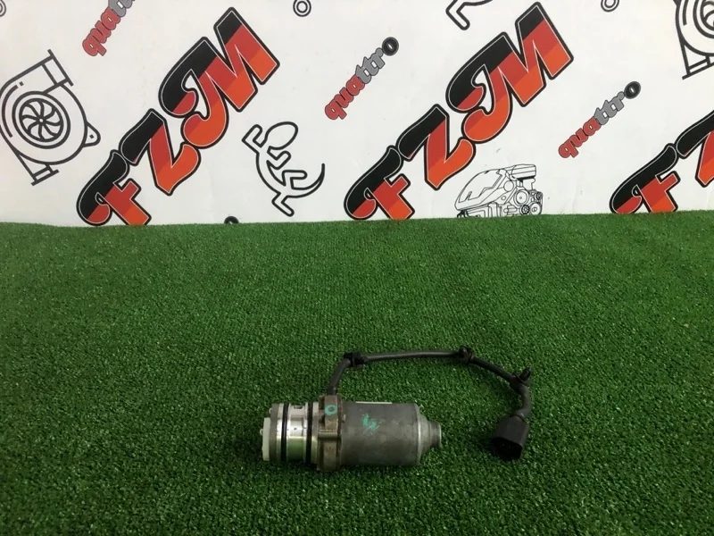 Насос муфты haldex Skoda Octavia 0AY598549A