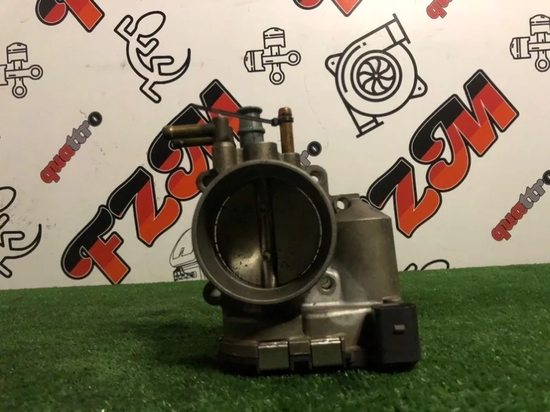 Дроссельная заслонка Audi A4 078133062B B6