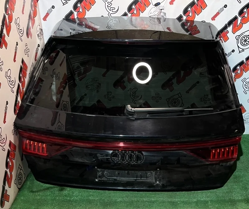 Крышка багажника Audi Q8 4M8827025A 4M, задняя