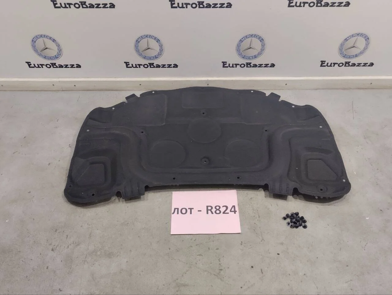 Шумоизоляция капота Mercedes X204