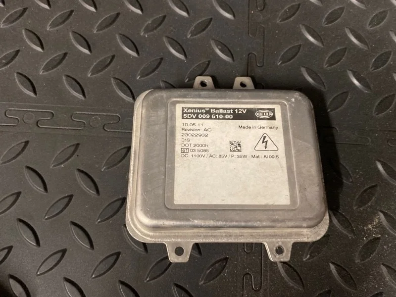 Блок управления ксеноновыми фарами Bmw Е71 63117248050