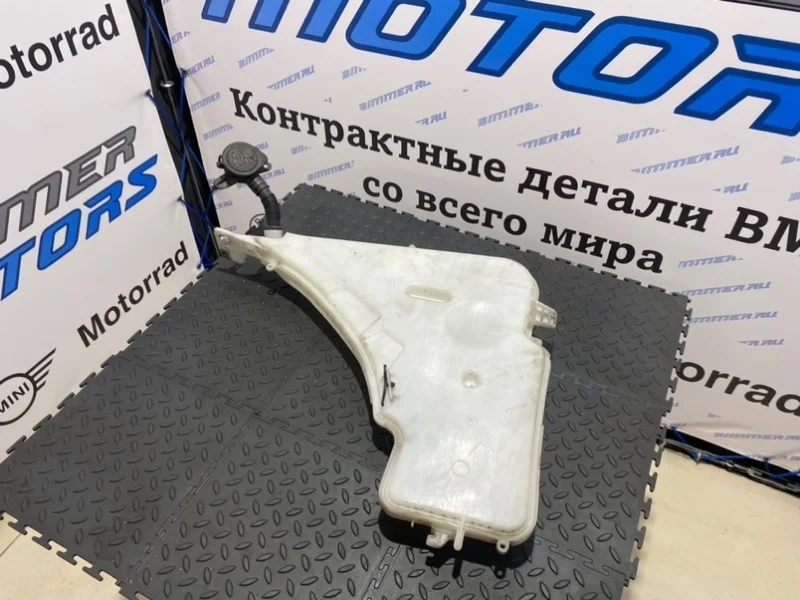 Бачок стеклоомывателя Bmw 61667241672 F30