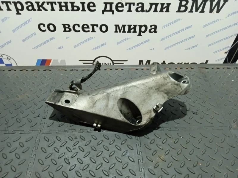 Кронштейн двигателя Bmw 22116787489 E70 M57D30, левый
