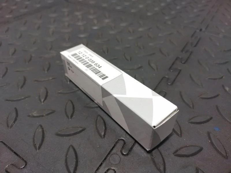 Свеча зажигания Bmw M5 12120039634 F10 S63