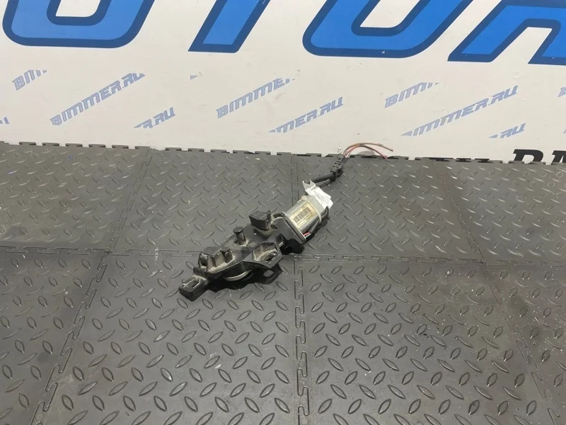 Сервопривод замка багажника Bmw X6 67107114613 E71